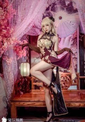 漂亮的女老师2_超清HD在线观看